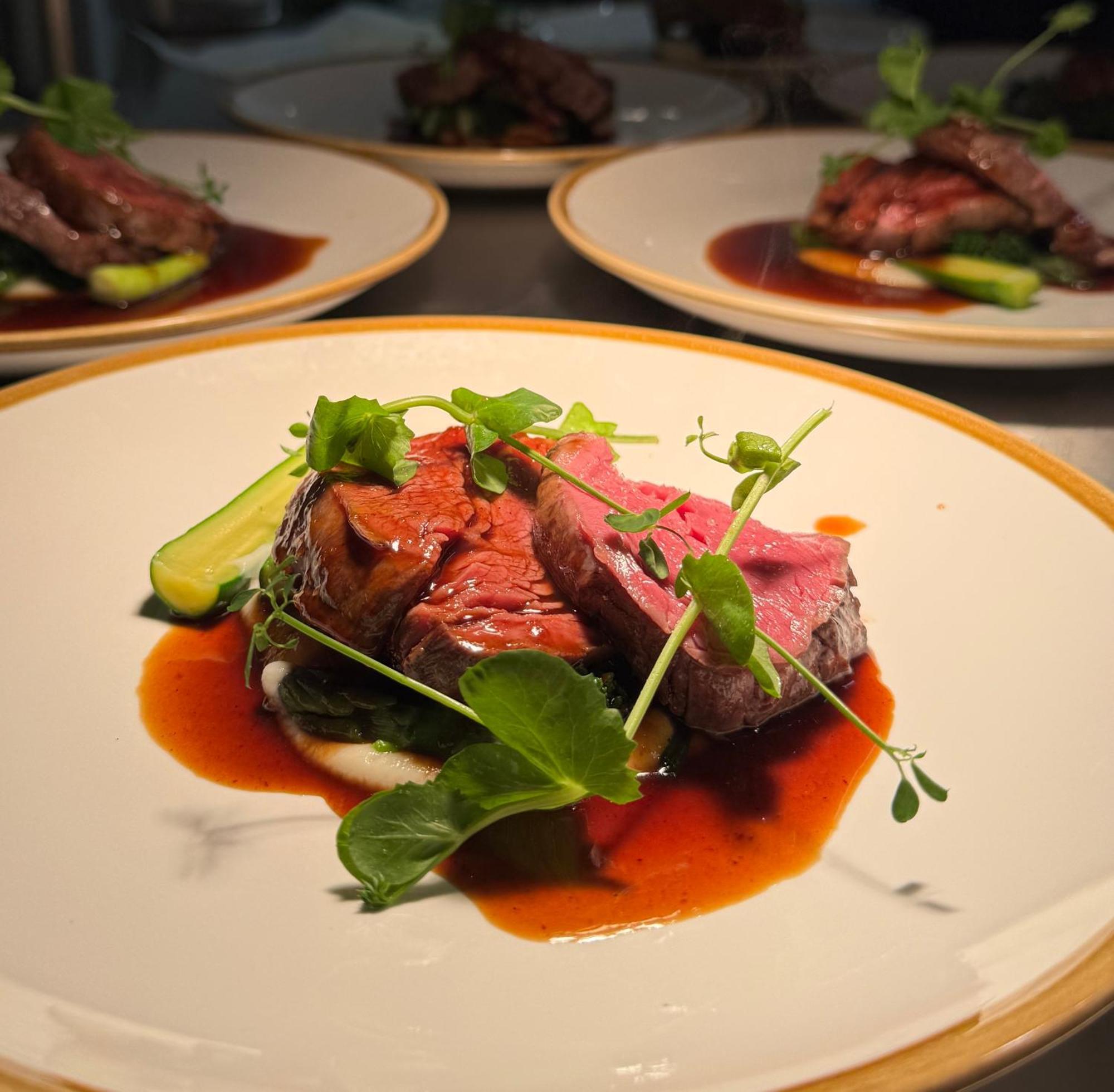 Eilandhotel Texel Де-Коксдорп Экстерьер фото A steak prepared sous-vide